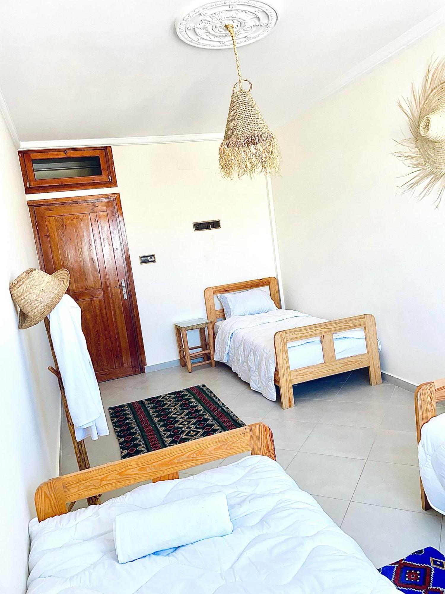Tamraght Waveside Hostel מראה חיצוני תמונה
